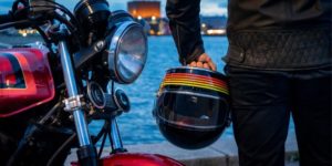 How to reduce wind noise in motorcycle helmet